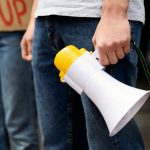 L'Algérie restreint le recours à la grève dans de nombreux secteurs