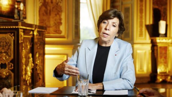 Les Enjeux de l’Éducation Franco-Algérienne : La France Défie les Décisions Souveraines d’Alger