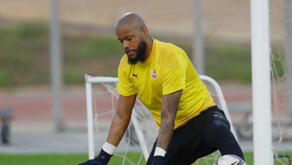 Raïs M&rsquo;Bolhi : Une Tension Croissante entre le Gardien de l&rsquo;Équipe Nationale Algérienne et son Entraîneur