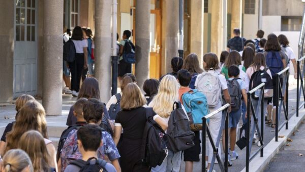 Réforme Scolaire 2023/2024 : Vers un Passage en Classe Supérieure Plus Holistique