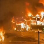 Dublin sous le Choc : Attaque au Couteau, Émeutes et Questions sur l'Immigration