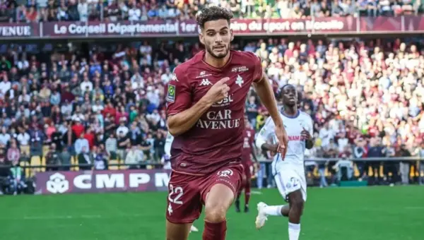 Kevin Guitoun, le Latéral Droit Algérien du FC Metz, Brille avec un But et une Passe Décisive Contre Nantes