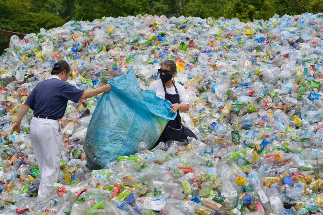 Le Combat pour l'Avenir Bleu : Divergences et Espoirs dans la Guerre contre la Pollution Plastique au Kenya