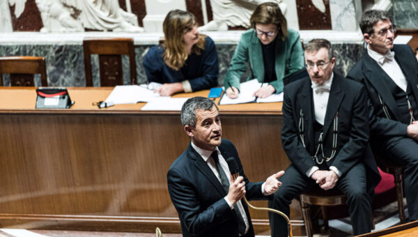 Loi Immigration en France : Les Critiques Montent, Entre Inquiétudes et Débats