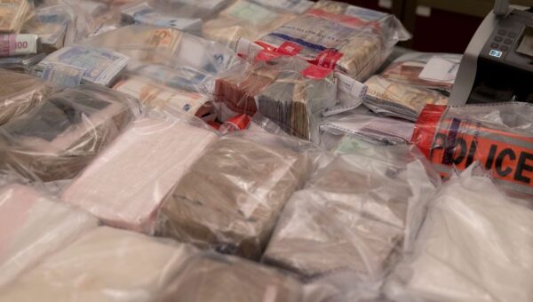 Saisies Massives de Drogues : Un Coup Dur pour les Trafiquants