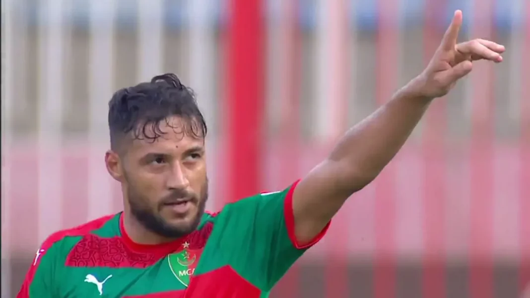 Youcef Belaili, le Maestro du MC Alger, Illumine la Ligue 1 avec un Nouveau Doublé