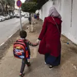 Algérie : La hausse des naissances hors mariage met en lumière les défis des mères célibataires