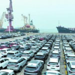 Crise Automobile en Algérie : L’Incompétence Bureaucratique Paralyse 40 000 Véhicules