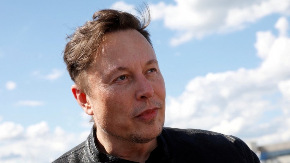 Elon Musk : L’homme le plus riche du monde s’en prend encore aux Algériens