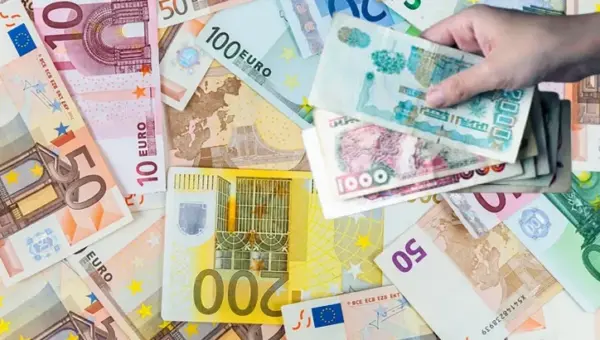 Le Dinar algérien va-t-il s’effondrer face à l’euro et au dollar sur le marché noir ?
