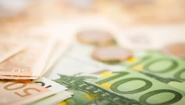 Marché noir : l’euro se rapproche de son record historique face au dinar algérien