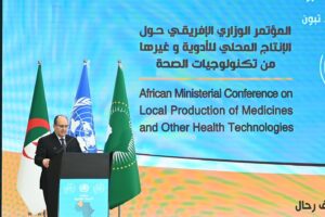 Visoconférence ministres Kouidri et Hakimi sur coopération pharmaceutique Algérie-Niger.