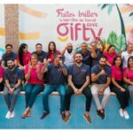 Appli Gifty sur smartphone montrant un paiement en ligne et une carte cadeau numérique, illustrant la transition du cash vers les paiements numériques en Algérie.