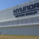 Réunion concessionnaires Hyundai Alger février 2026 avec Cheikh Bahwan et Majestic Autos pour usine automobile.