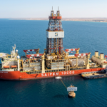 La plateforme semi-submersible Saipem 10000 en opération au-dessus du puits Matsola-1, bassin de Syrte, Libye, janvier-avril 2026.